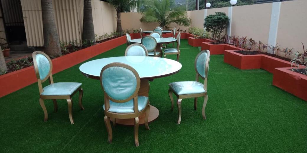 Hotel Aristro Lonavala Exterior foto